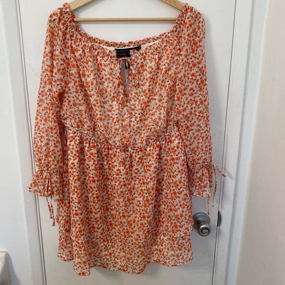 Rose printed dress - Picture 2 of 6